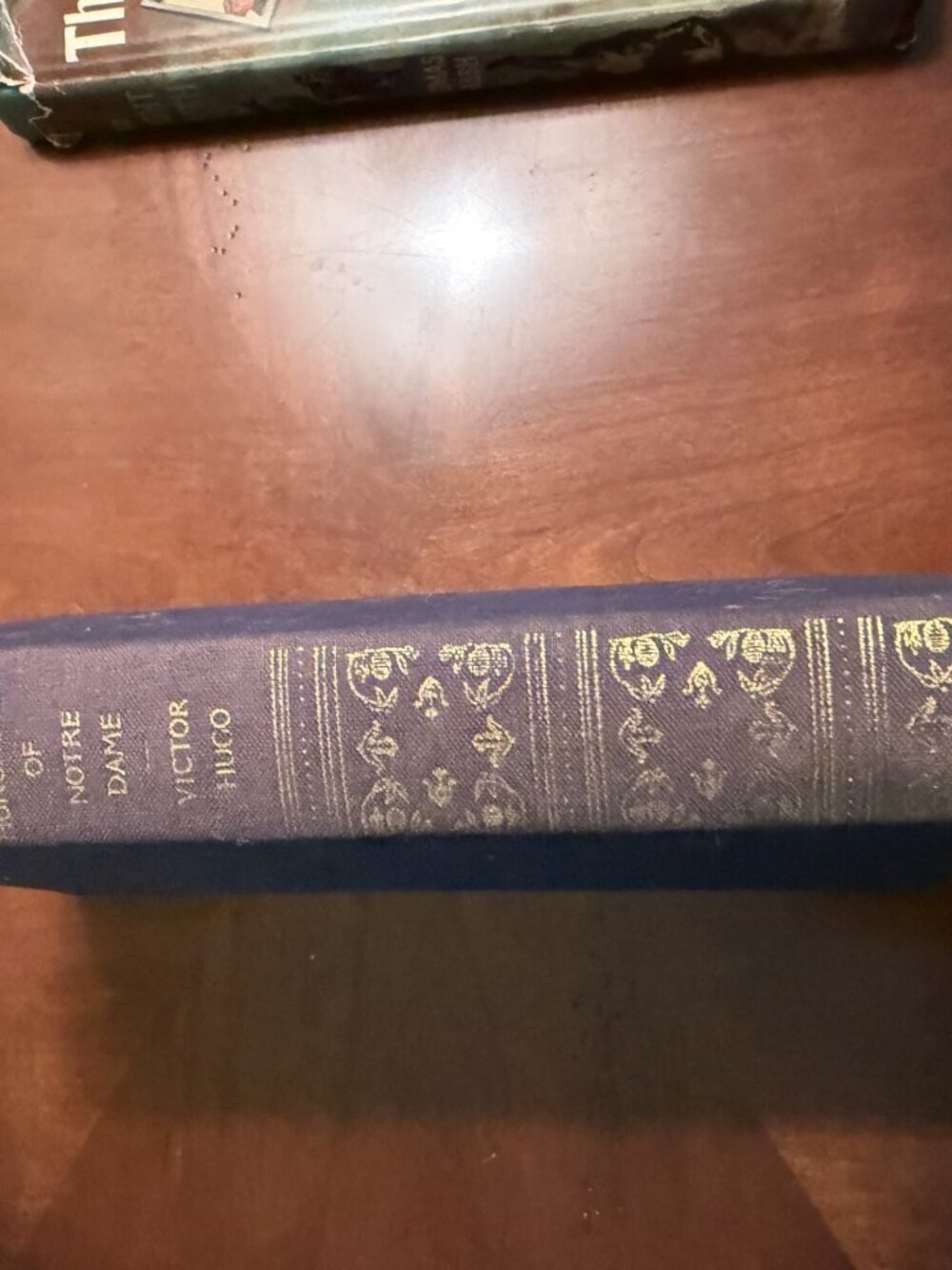 Set of 2 Vintage Hardback Books - Picture 5 of 8